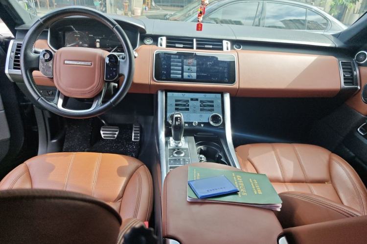 Used Land Rover Range Sport 2014 3.0 SC V6 HSE DYNAMIC Center Console