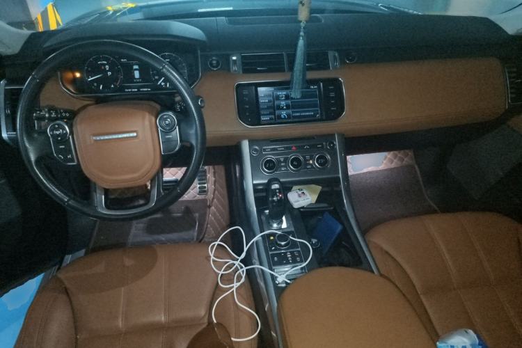 Used Land Rover Range Sport 2014 3.0 SC V6 HSE DYNAMIC Center Console