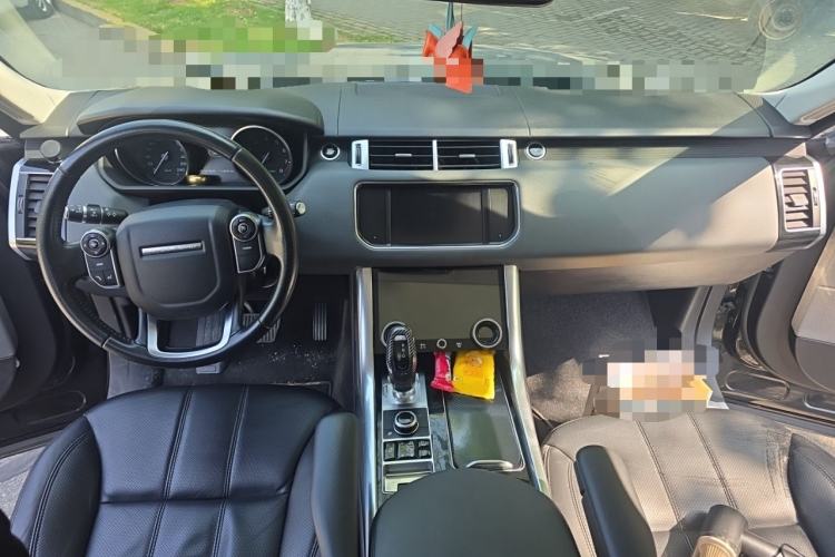 Used Land Rover Range Sport 2014 3.0 SC V6 HSE Center Console