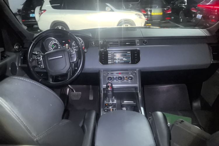Used Land Rover Range Sport  Center Console