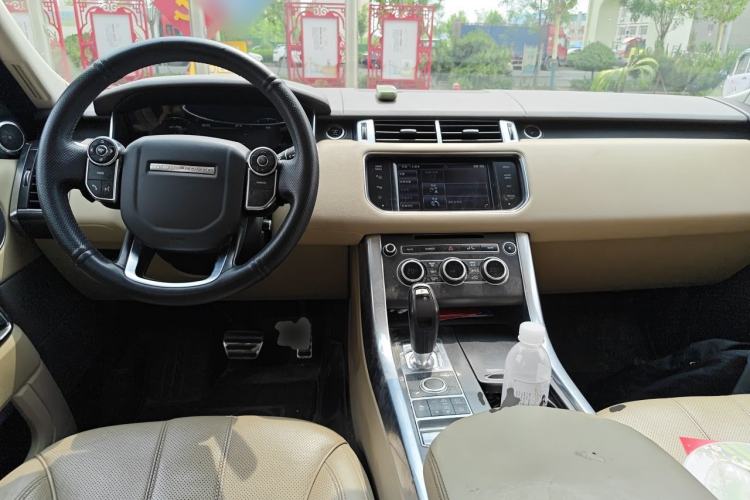 Used Land Rover Range Sport 2014 3.0 SC V6 HSE DYNAMIC Center Console