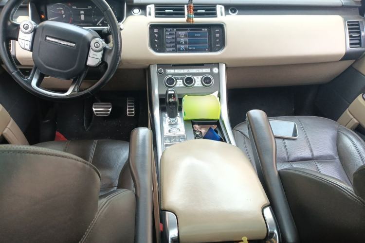 Used Land Rover Range Sport 2014 3.0 SC V6 HSE DYNAMIC Center Console