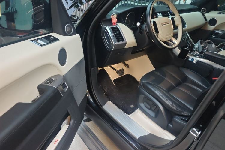 Used Land Rover Range Sport 2014 3.0 SC V6 HSE Driver Seat