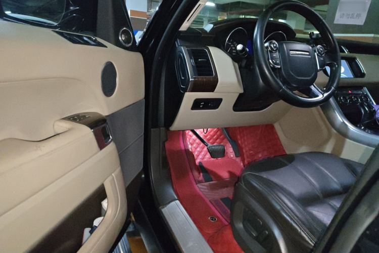 Used Land Rover Range Sport 2014 3.0 SC V6 HSE Driver Seat