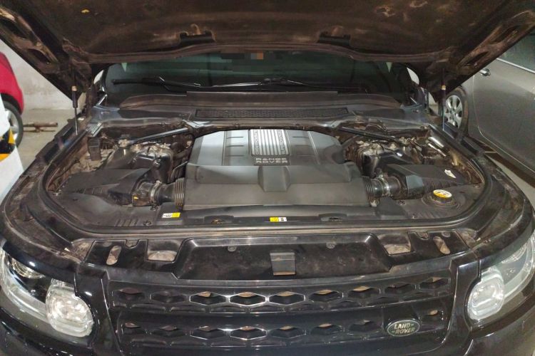 Used Land Rover Range Sport 2014 3.0 SC V6 HSE DYNAMIC Engine Bay