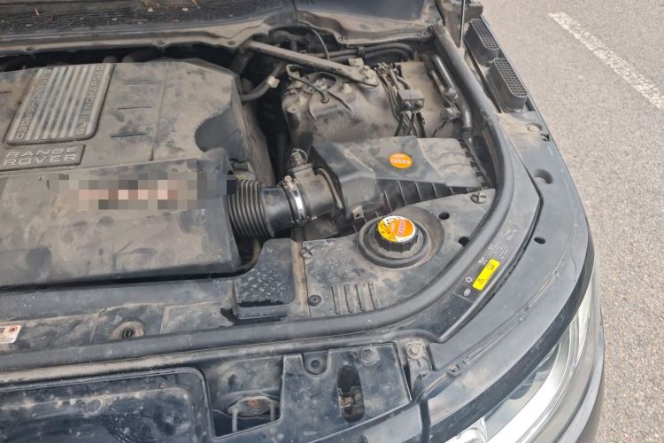 Used Land Rover Range Sport 2014 3.0 SC V6 HSE Engine Bay Left
