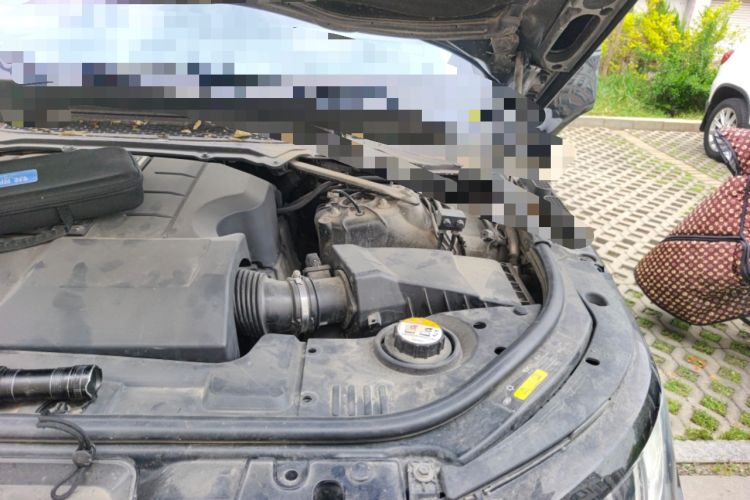 Used Land Rover Range Sport 2014 3.0 SC V6 HSE DYNAMIC Engine Bay Left
