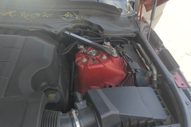 Used Land Rover Range Sport 2014 3.0 SC V6 HSE DYNAMIC Engine Bay Left