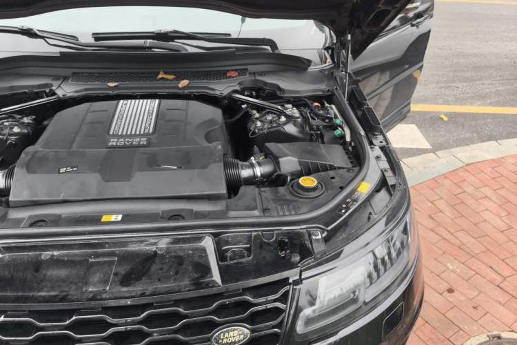 Used Land Rover Range Sport  Engine Bay Left