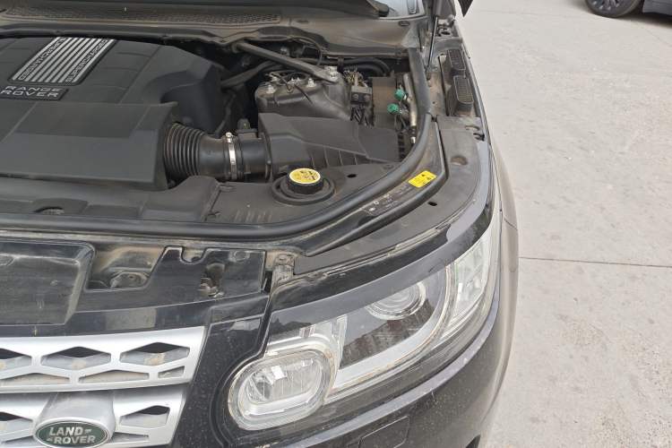 Used Land Rover Range Sport  Engine Bay Left