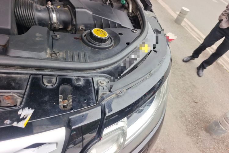 Used Land Rover Range Sport 2014 3.0 SC V6 HSE Engine Bay Left