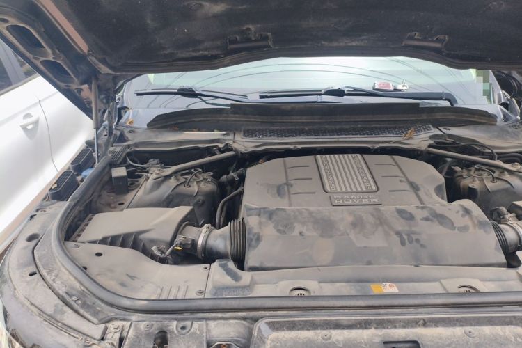 Used Land Rover Range Sport 2014 3.0 SC V6 HSE Engine Bay Right