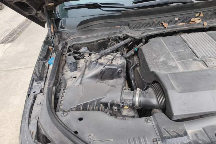 Used Land Rover Range Sport 2014 3.0 SC V6 HSE Engine Bay Right