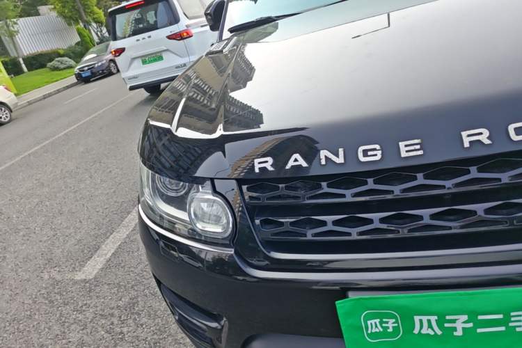 Used Land Rover Range Sport 2014 3.0 SC V6 HSE DYNAMIC Engine Bay Right
