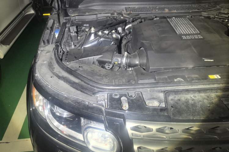 Used Land Rover Range Sport  Engine Bay Right