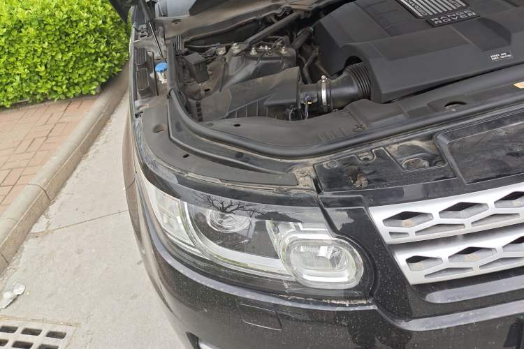 Used Land Rover Range Sport  Engine Bay Right