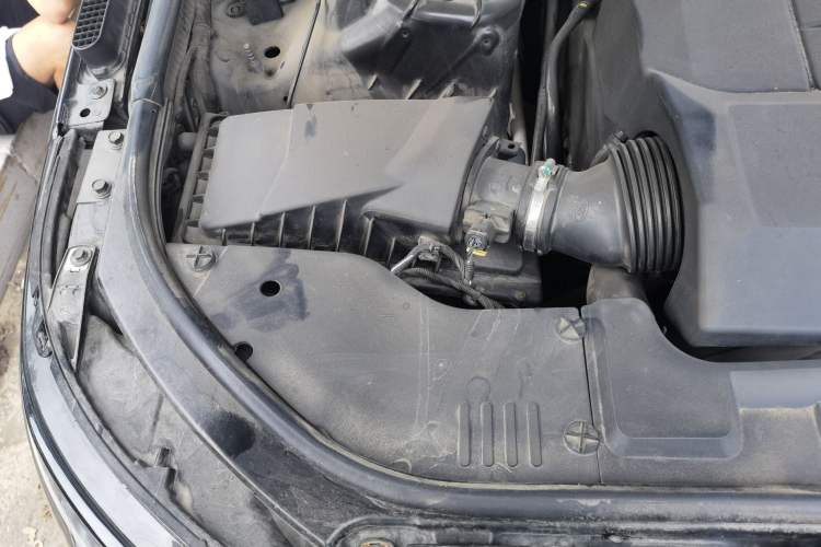 Used Land Rover Range Sport 2014 3.0 SC V6 HSE Engine Bay Right