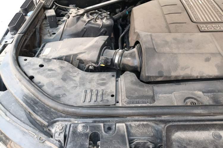 Used Land Rover Range Sport 2014 3.0 SC V6 HSE DYNAMIC Engine Bay Right