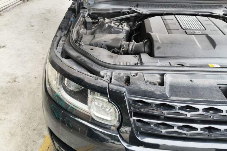 Used Land Rover Range Sport 2014 3.0 SC V6 HSE DYNAMIC Engine Bay Right