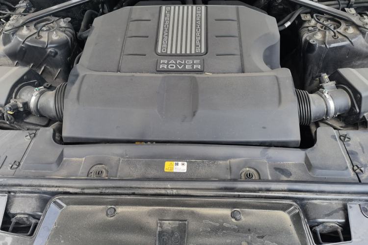 Used Land Rover Range Sport 2014 3.0 SC V6 HSE Engine Bay