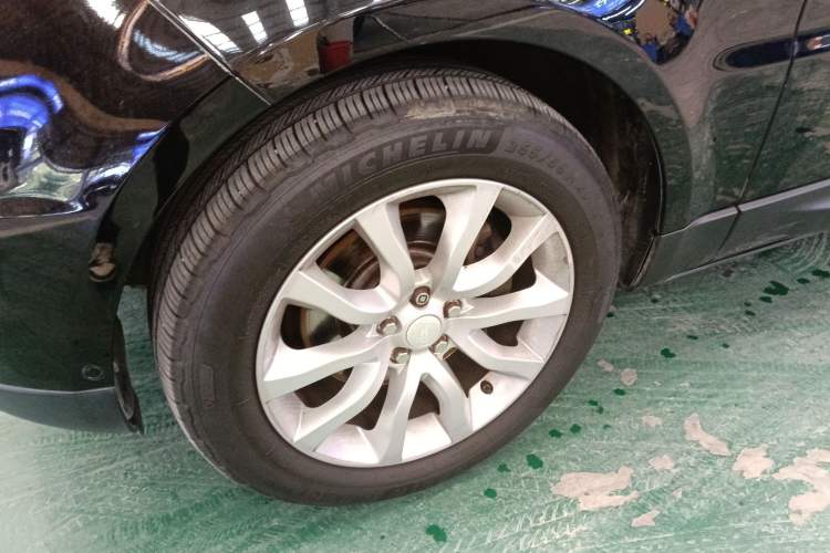 Used Land Rover Range Sport 2014 3.0 SC V6 HSE Exterior 3