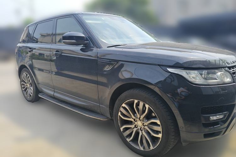 Used Land Rover Range Sport 2014 3.0 SC V6 HSE DYNAMIC Front Right 45 Deg