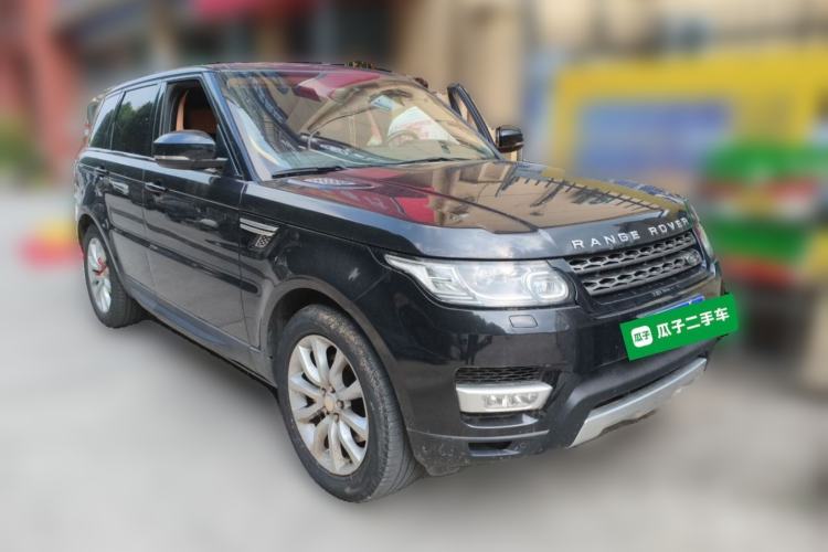 Used Land Rover Range Sport 2014 3.0 SC V6 HSE Front Right 45 Deg