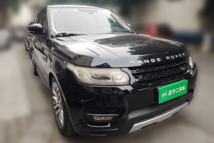 Used Land Rover Range Sport 2014 3.0 SC V6 HSE Front Right 45 Deg