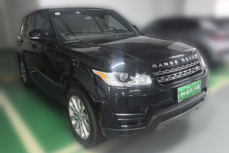 Used Land Rover Range Sport  Front Right 45 Deg
