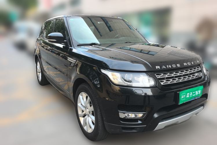 Used Land Rover Range Sport 2014 3.0 SC V6 HSE Front Right 45 Deg