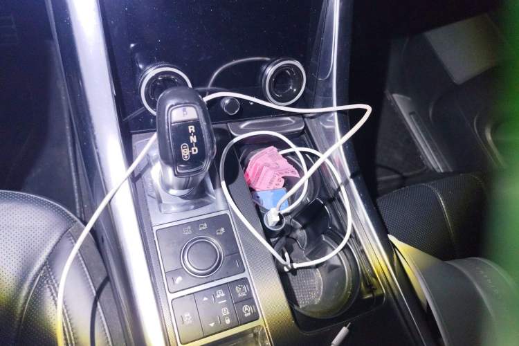 Used Land Rover Range Sport 2014 3.0 SC V6 HSE DYNAMIC Gear Lever
