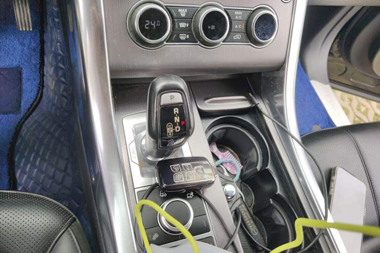 Used Land Rover Range Sport 2014 3.0 SC V6 HSE DYNAMIC Gear Lever