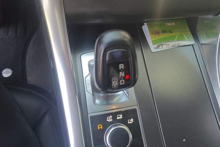 Used Land Rover Range Sport 2014 3.0 SC V6 HSE DYNAMIC Gear Lever