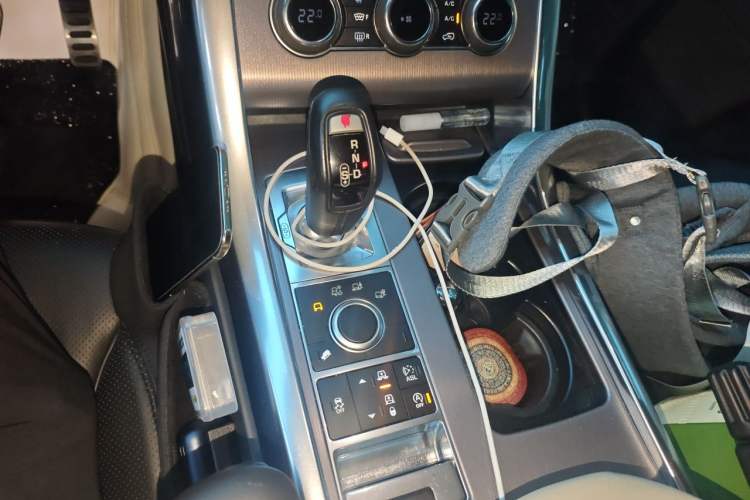 Used Land Rover Range Sport 2014 3.0 SC V6 HSE Gear Lever