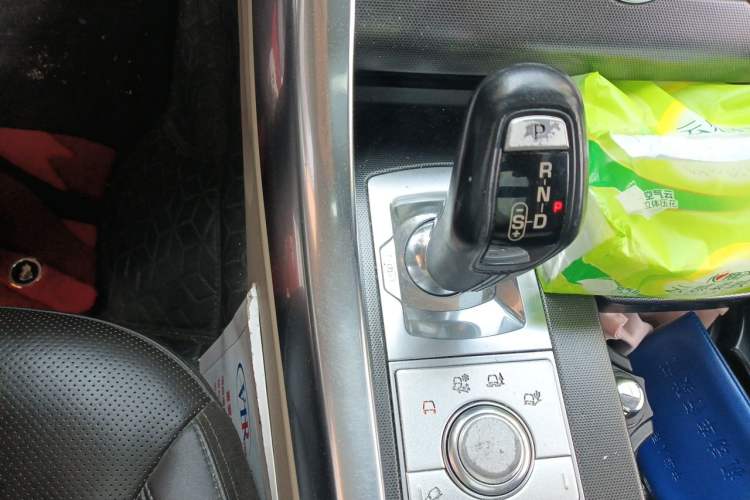 Used Land Rover Range Sport 2014 3.0 SC V6 HSE DYNAMIC Gear Lever