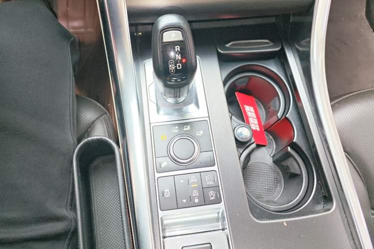 Used Land Rover Range Sport 2014 3.0 SC V6 HSE DYNAMIC Gear Lever