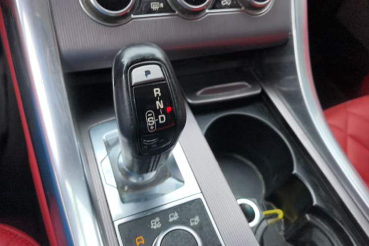 Used Land Rover Range Sport 2014 3.0 SC V6 HSE Gear Lever