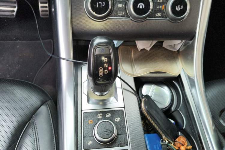 Used Land Rover Range Sport 2014 3.0 SC V6 HSE DYNAMIC Gear Lever