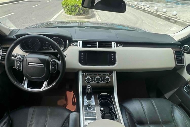 Used Land Rover Range Sport 2014 3.0 SC V6 HSE Interior 1
