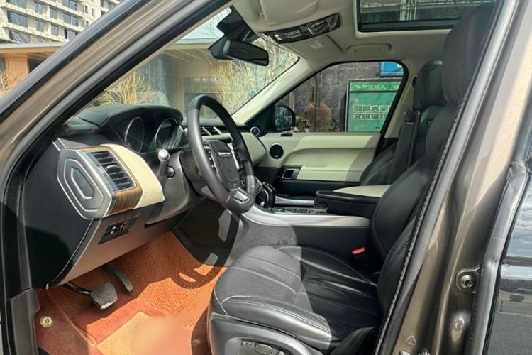 Used Land Rover Range Sport 2014 3.0 SC V6 HSE Interior 5