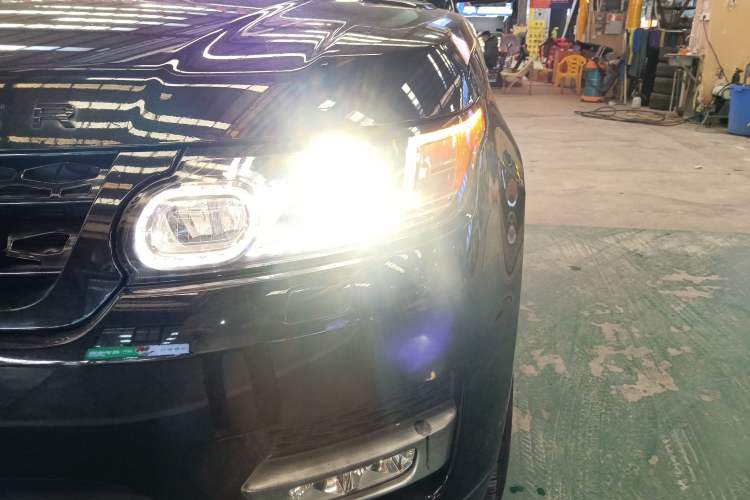 Used Land Rover Range Sport 2014 3.0 SC V6 HSE Left Front Headlight