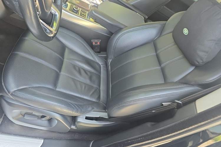 Used Land Rover Range Sport 2014 3.0 SC V6 HSE Left Front Seat