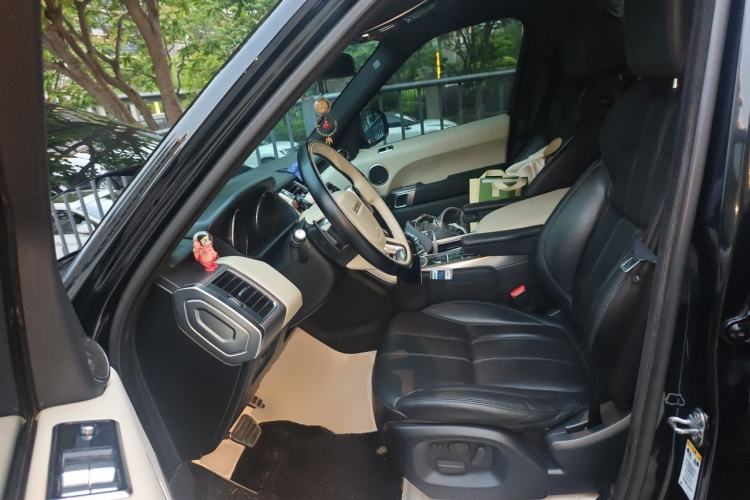Used Land Rover Range Sport 2014 3.0 SC V6 HSE Left Front Seat
