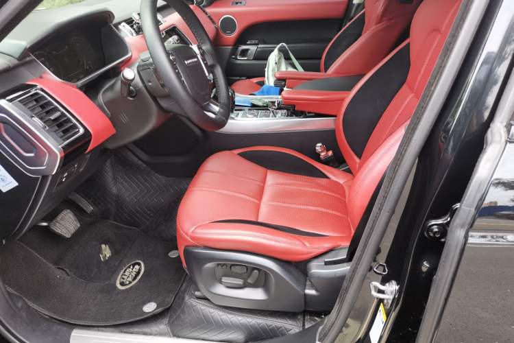 Used Land Rover Range Sport 2014 3.0 SC V6 HSE Left Front Seat