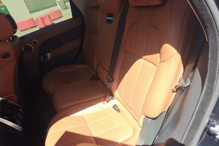 Used Land Rover Range Sport 2014 3.0 SC V6 Fēngshàng Chuàngshì Edition Left Rear Seat
