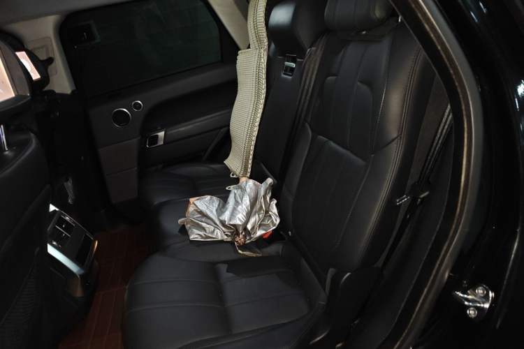 Used Land Rover Range Sport 2014 3.0 SC V6 HSE Left Rear Seat