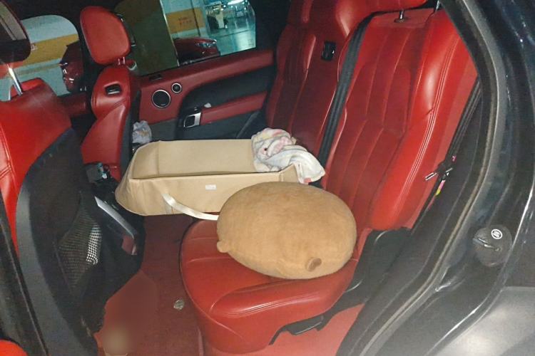 Used Land Rover Range Sport 2014 3.0 SC V6 HSE DYNAMIC Left Rear Seat