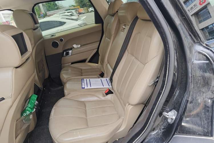 Used Land Rover Range Sport 2014 3.0 SC V6 HSE DYNAMIC Left Rear Seat