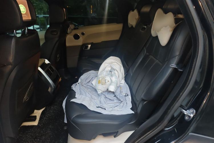 Used Land Rover Range Sport 2014 3.0 SC V6 HSE Left Rear Seat