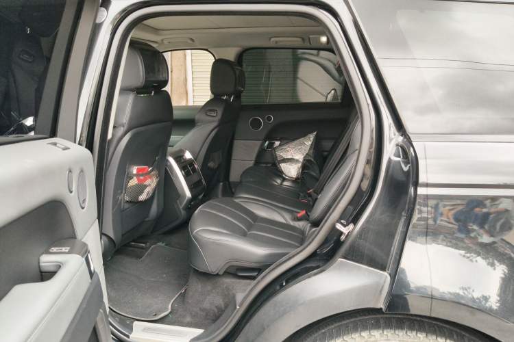 Used Land Rover Range Sport 2014 3.0 SC V6 HSE DYNAMIC Left Rear Seat